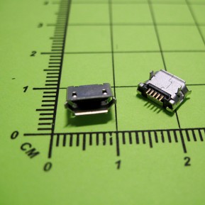 Micro USB-B (MC026)